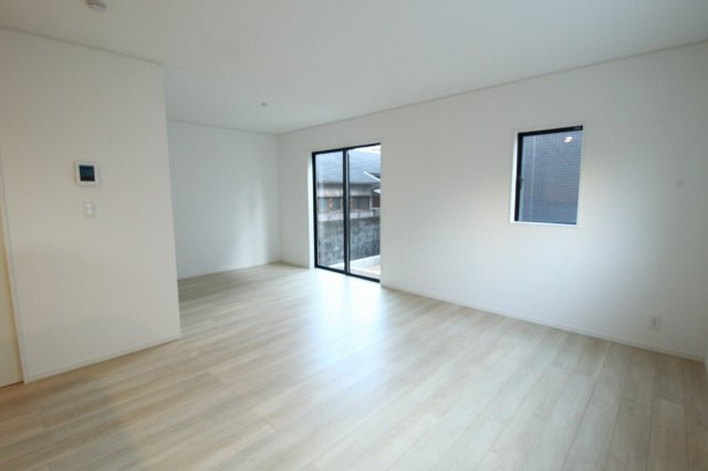 前里　新築戸建　第1　2号棟（全2棟）　の居間・リビング|ＬＤＫ　17.7帖