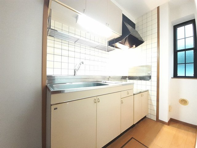 スカイヒルズＢのキッチン