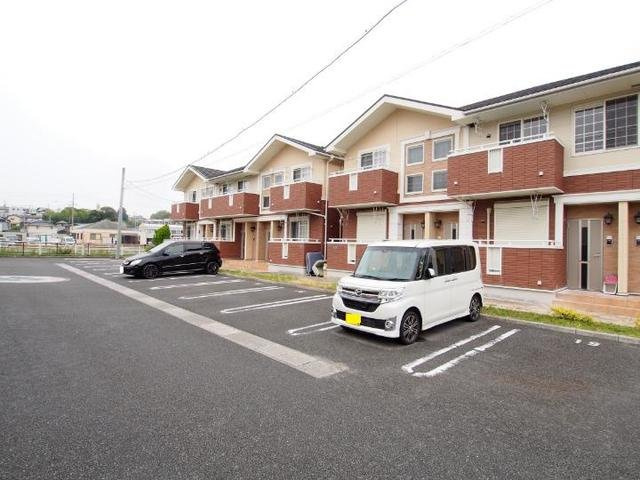 ユニゾン大平Ｂの駐車場