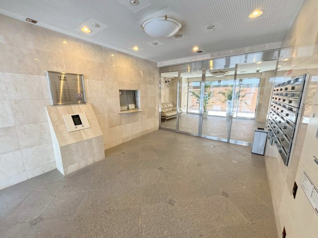 リーガル新大阪駅前のロビー
