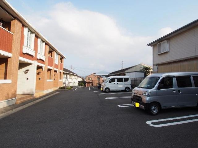 コッティ星和の駐車場