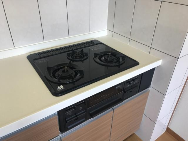 リオグランデ　エムのキッチン|3口ガスコンロ（イメージ）