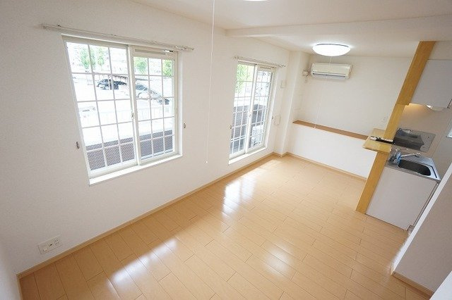 エスポワール萩原Ⅱの居間・リビング