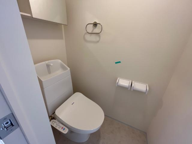 リバーサイドコート御開のトイレ|シャワー付トイレ