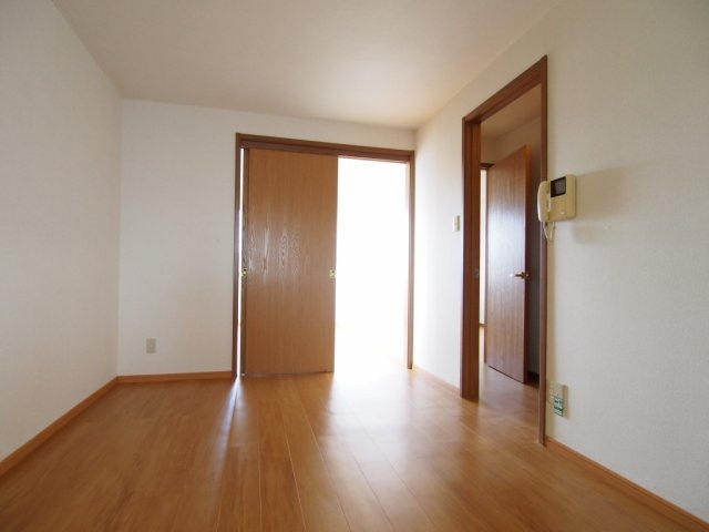 スカイヒルズＢの居間・リビング