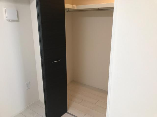 グリーンヒル本城の収納|ウォークインクローゼット