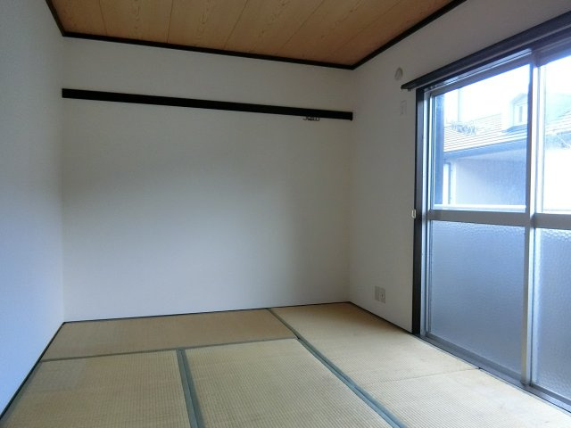 タウニィ東風A棟の和室