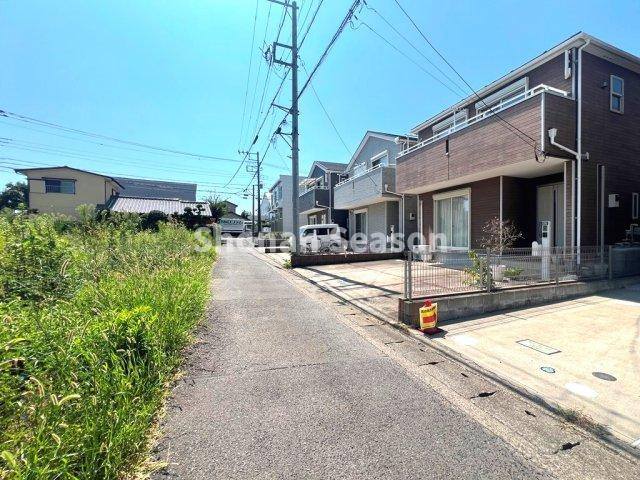 【周辺】 | 小学校まで徒歩4分！お子さまを安心して通わせたいファミリーに◎
気になる方は湘南シーズンまでお問合せくださませ♪