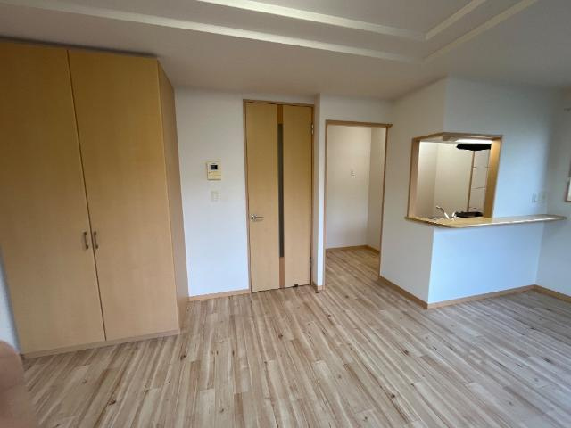 ローズガーデンⅡの居間・リビング|リビング