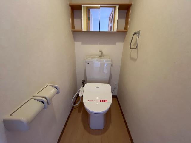 ローズガーデンⅡのトイレ|シャワー付トイレ