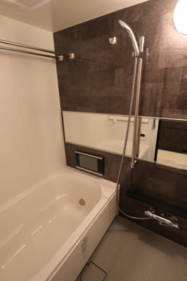 【浴室】 | GENOVIA赤羽 | コンパクトで使いやすいお風呂です