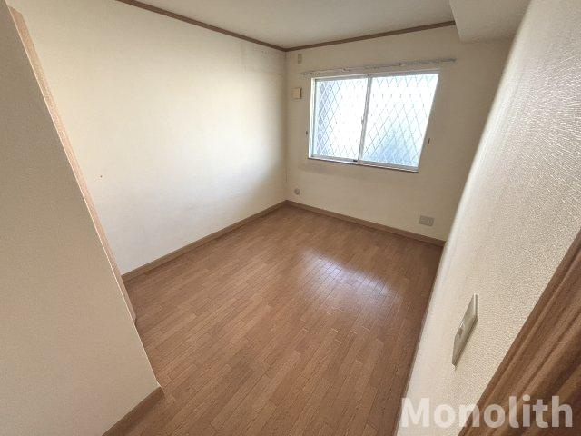 プチシャの洋室