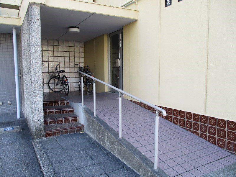 紫磨ビルの外観