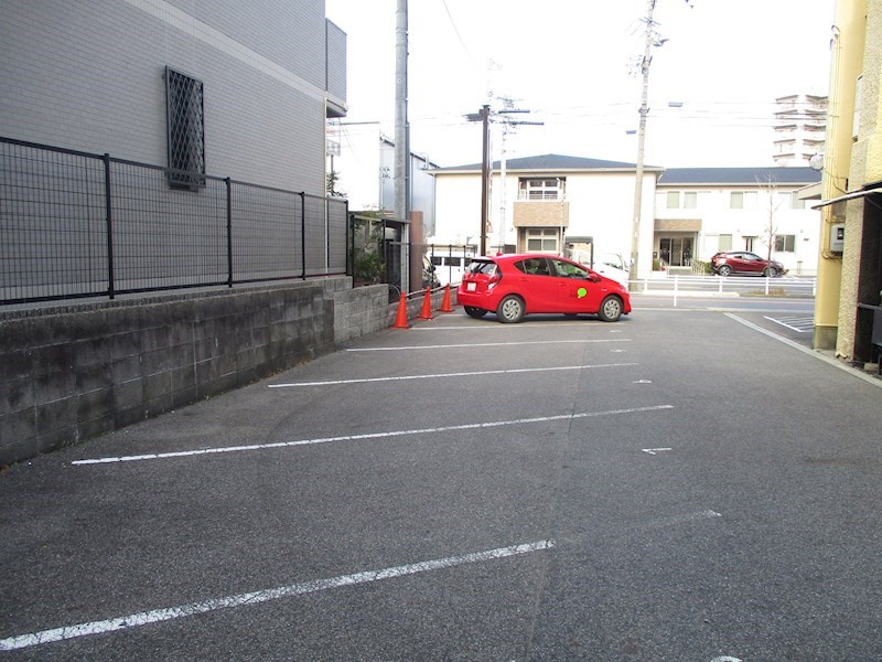 紫磨ビルの外観