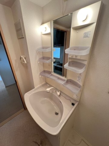 パルティーダイーストの収納