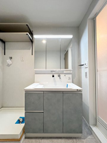 コーポ鵠沼B棟の独立洗面台