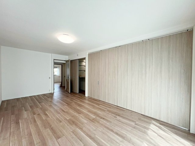 コーポ鵠沼B棟の洋室