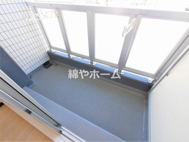 U-ro難波南のバルコニー|お洗濯にも便利なバルコニー付き