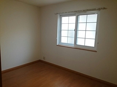 【内装】 | リヴィエールⅡ | 明るい色調の室内です