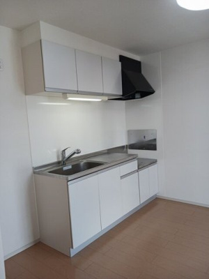 【キッチン】 | コート・ダジュールⅥ | コンパクトなキッチンで掃除もラクラク