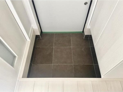 【玄関】 | プレミアムスイート泉佐野