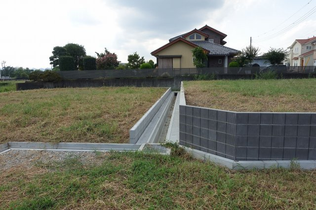 高崎市箕郷町下芝　全４区画分譲地　①の外観|南側境界を東から西方向