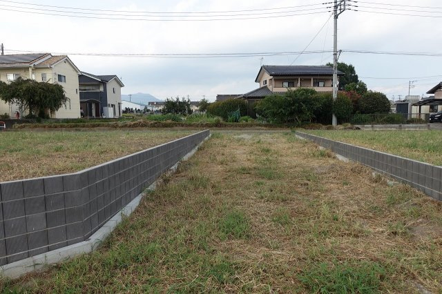高崎市箕郷町下芝　全４区画分譲地　①の外観|西側道路を南から北方向