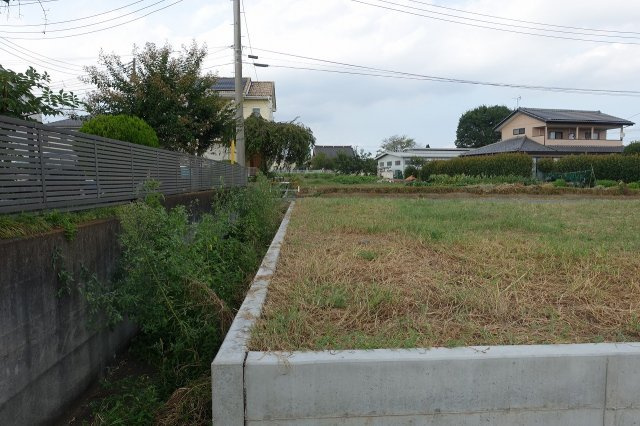 高崎市箕郷町下芝　全４区画分譲地　①の外観|西側境界を南から北方向