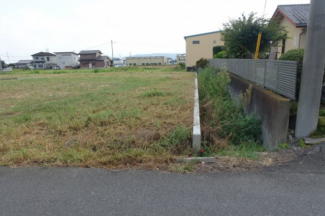 高崎市箕郷町下芝　全４区画分譲地　①の外観|西側境界を北から南方向