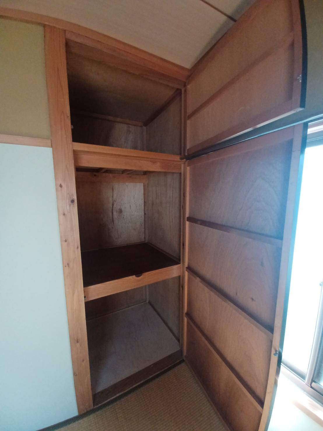 佐糠東2丁目戸建の収納