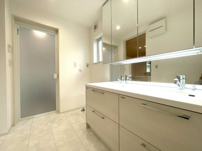 【独立洗面台】 | 【現地内覧会】世田谷区喜多見5丁目　新築戸建　A号棟 9490万円