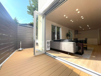 【バルコニー】 | 【現地内覧会】世田谷区喜多見5丁目　新築戸建　A号棟 9490万円 | ウッドデッキ