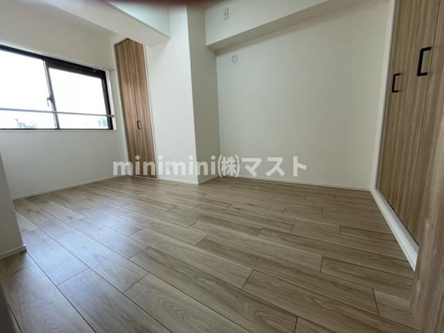 インプルーブ天満橋の居間・リビング