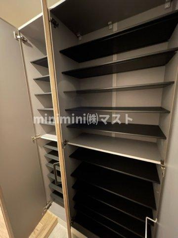 インプルーブ天満橋の玄関