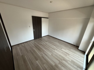 【洋室】 | シャンボール河原町 | 8帖洋室