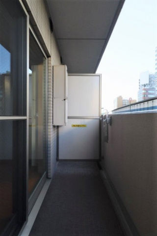 目黒区青葉台３丁目の賃貸マンションのバルコニー