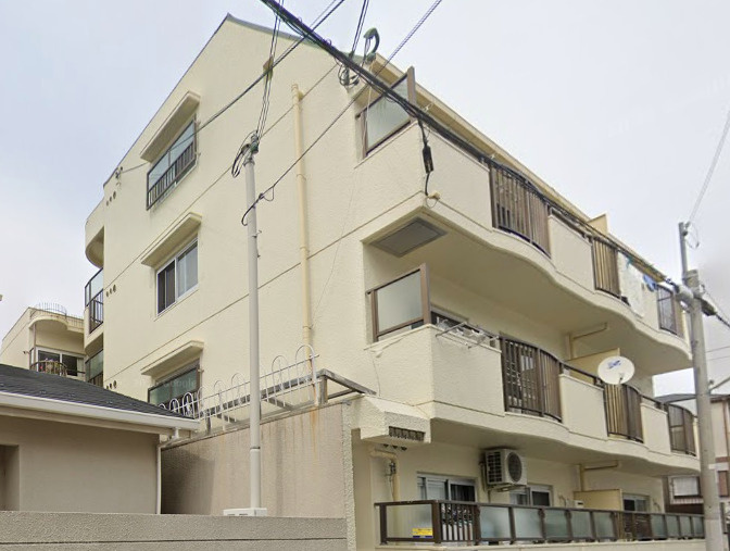 セントラルハイツ本山の外観