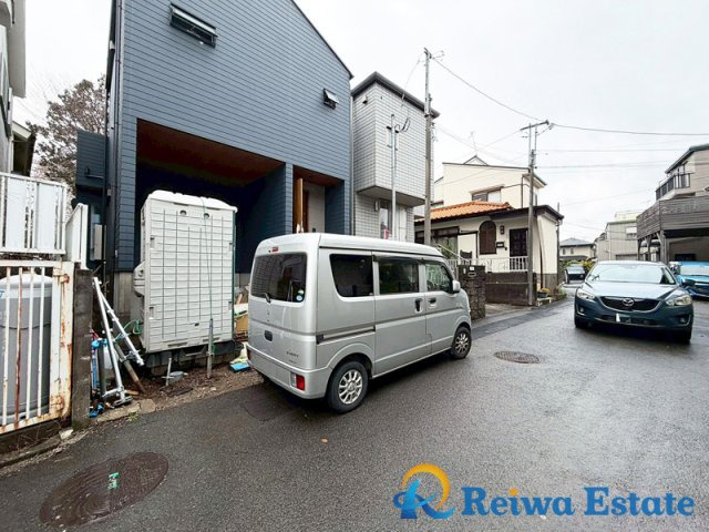 新築戸建　茅ヶ崎市菱沼1丁目の前面道路含む現地写真