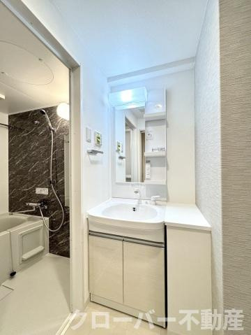 S-RESIDENCE中央町の洗面所