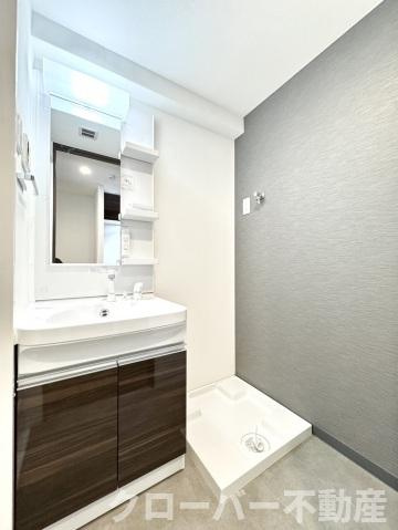 S-RESIDENCE中央町の洗面所