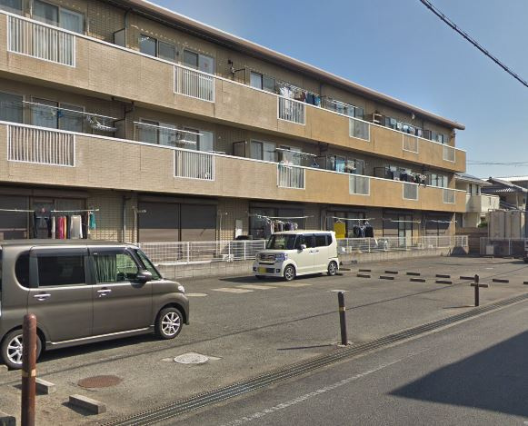 P&Kマンションの駐車場|駐車場に車を止められます