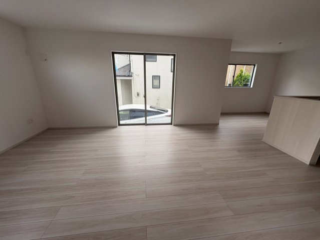 狭山市狭山台4丁目　新築分譲　西武新宿線『狭山市駅』徒歩27分　【狭山台小学区】の居間・リビング