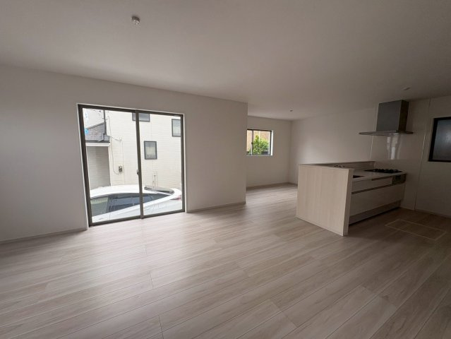 狭山市狭山台4丁目　新築分譲　西武新宿線『狭山市駅』徒歩27分　【狭山台小学区】の居間・リビング