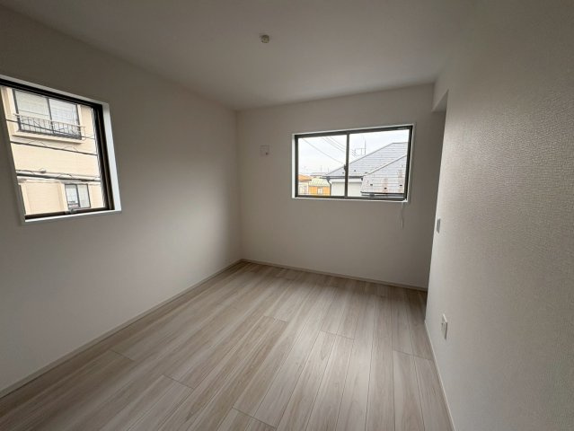 狭山市狭山台4丁目　新築分譲　西武新宿線『狭山市駅』徒歩27分　【狭山台小学区】の洋室