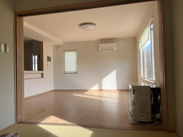 【居間・リビング】 | 網走市駒場南４丁目６番７号　中古売家