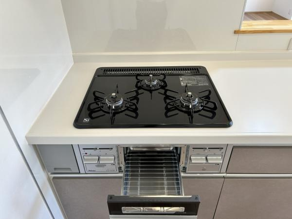 西条市北条664-4　中古住宅のキッチン