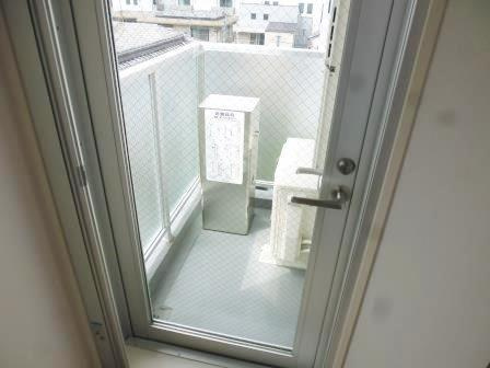 ブロッサムテラス滝野川のバルコニー