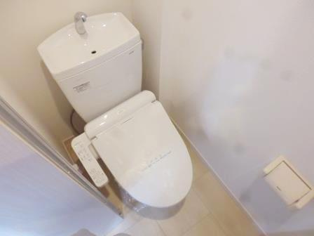 ブロッサムテラス滝野川のトイレ