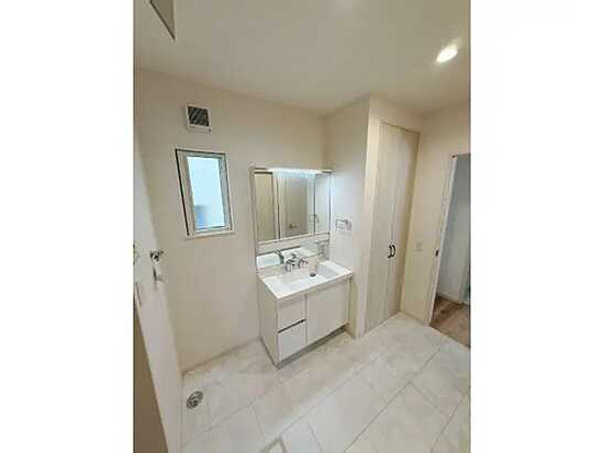 【独立洗面台】