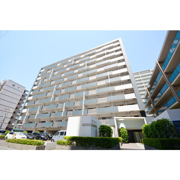 ア・ミュゼ新大阪の外観